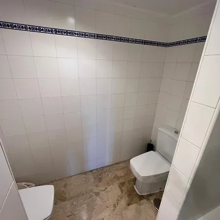 Διαμέρισμα Impeccable Large With Immense Terrace And Private Garden Overlooking The Mountain, Featuring 2 Bedrooms And Sleeping Up To 4 Guests Located 100 Meters From Plaza Maestranza