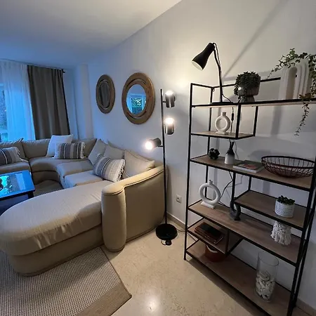 Impeccable Large With Immense Terrace And Private Garden Overlooking The Mountain, Featuring 2 Bedrooms And Sleeping Up To 4 Guests Located 100 Meters From Plaza Maestranza Διαμέρισμα *