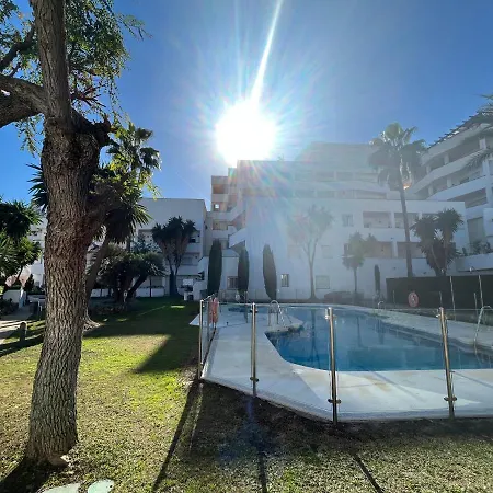 Διαμέρισμα Impeccable Large With Immense Terrace And Private Garden Overlooking The Mountain, Featuring 2 Bedrooms And Sleeping Up To 4 Guests Located 100 Meters From Plaza Maestranza