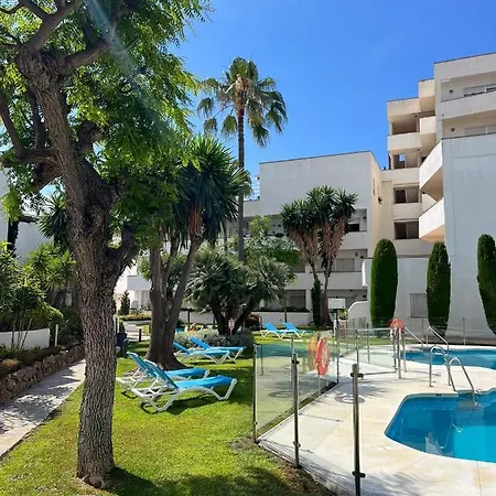 Impeccable Large With Immense Terrace And Private Garden Overlooking The Mountain, Featuring 2 Bedrooms And Sleeping Up To 4 Guests Located 100 Meters From Plaza Maestranza Διαμέρισμα *