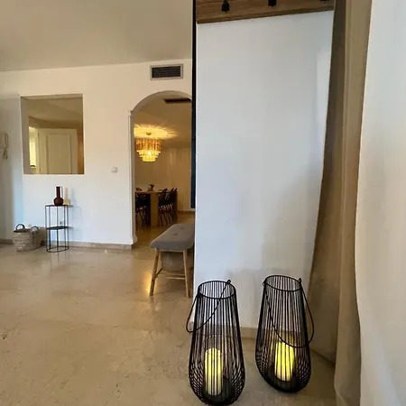 Impeccable Large With Immense Terrace And Private Garden Overlooking The Mountain, Featuring 2 Bedrooms And Sleeping Up To 4 Guests Located 100 Meters From Plaza Maestranza Apartmán *